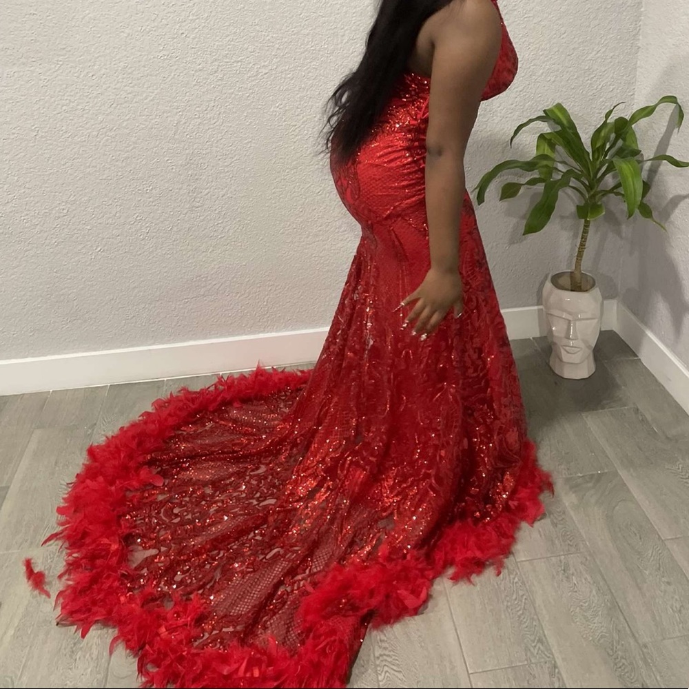 A prom gown that had only been worn once